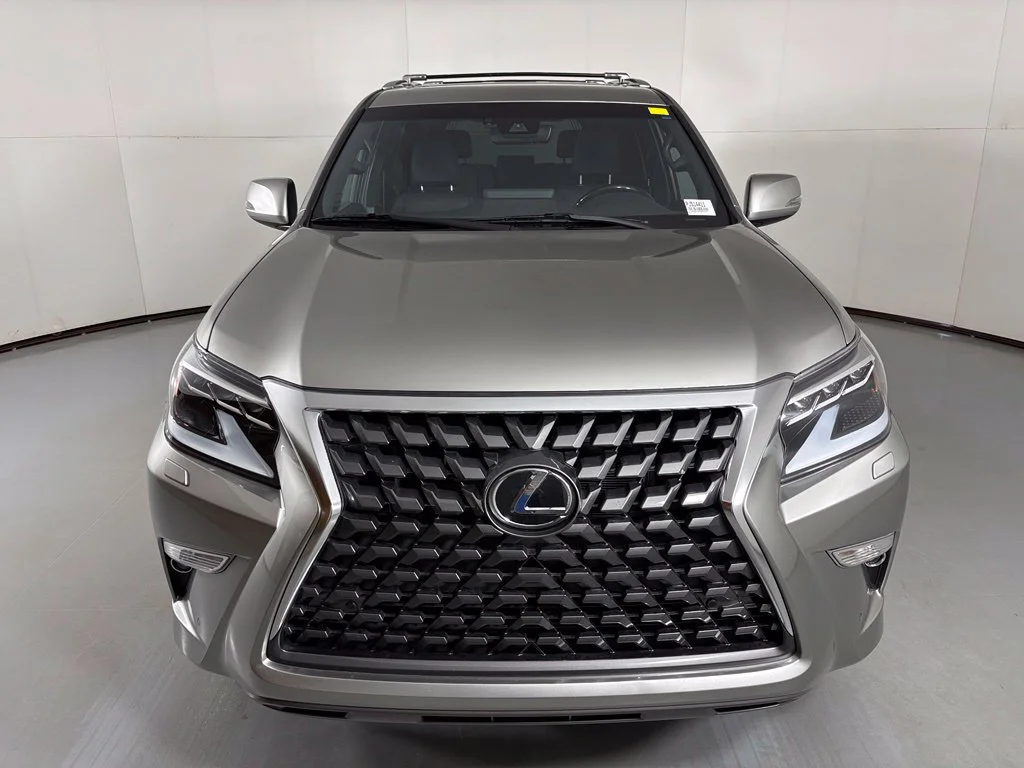 Used 2023 Silver Lexus 460 image 3