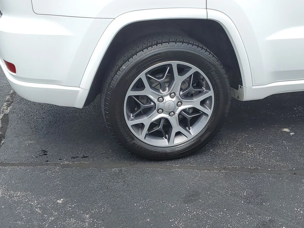 Used 2020 White Jeep Overland image 5