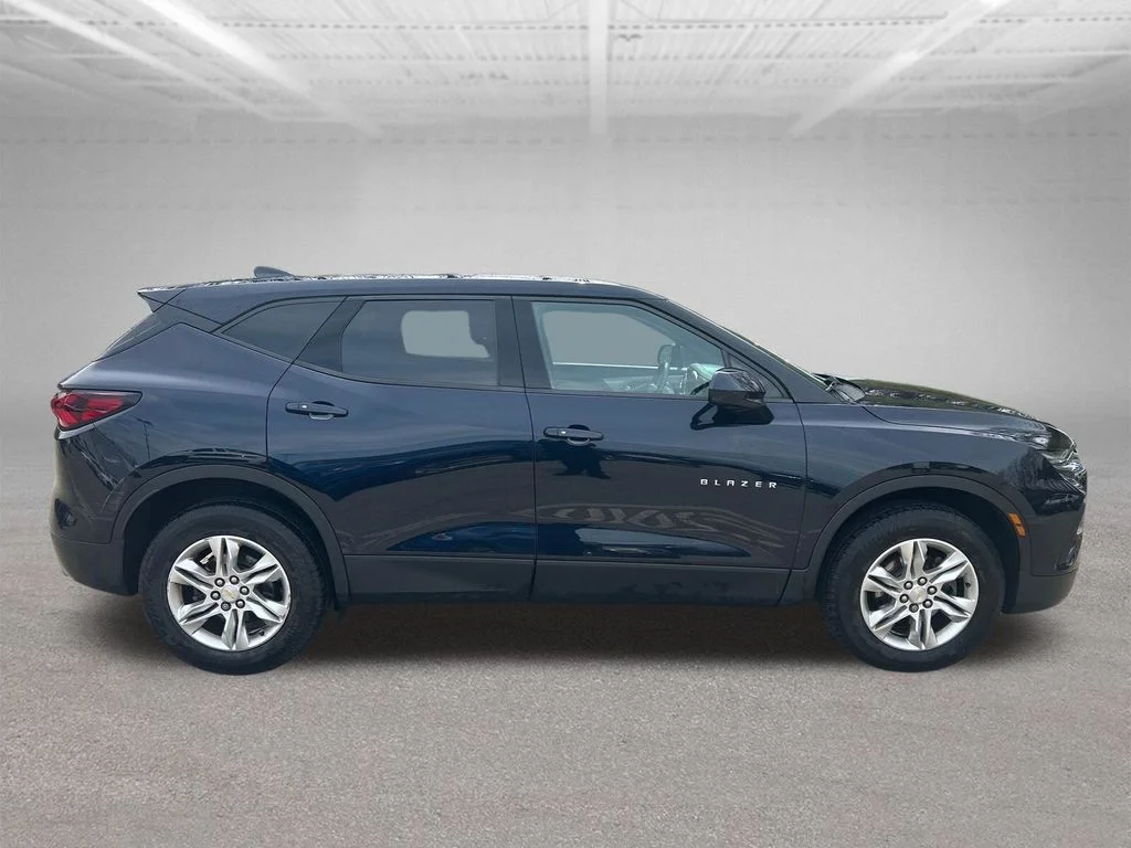 Used 2020 Blue Chevrolet LT image 7