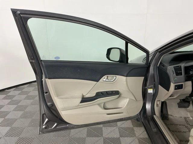 Used 2012  Honda LX image 11