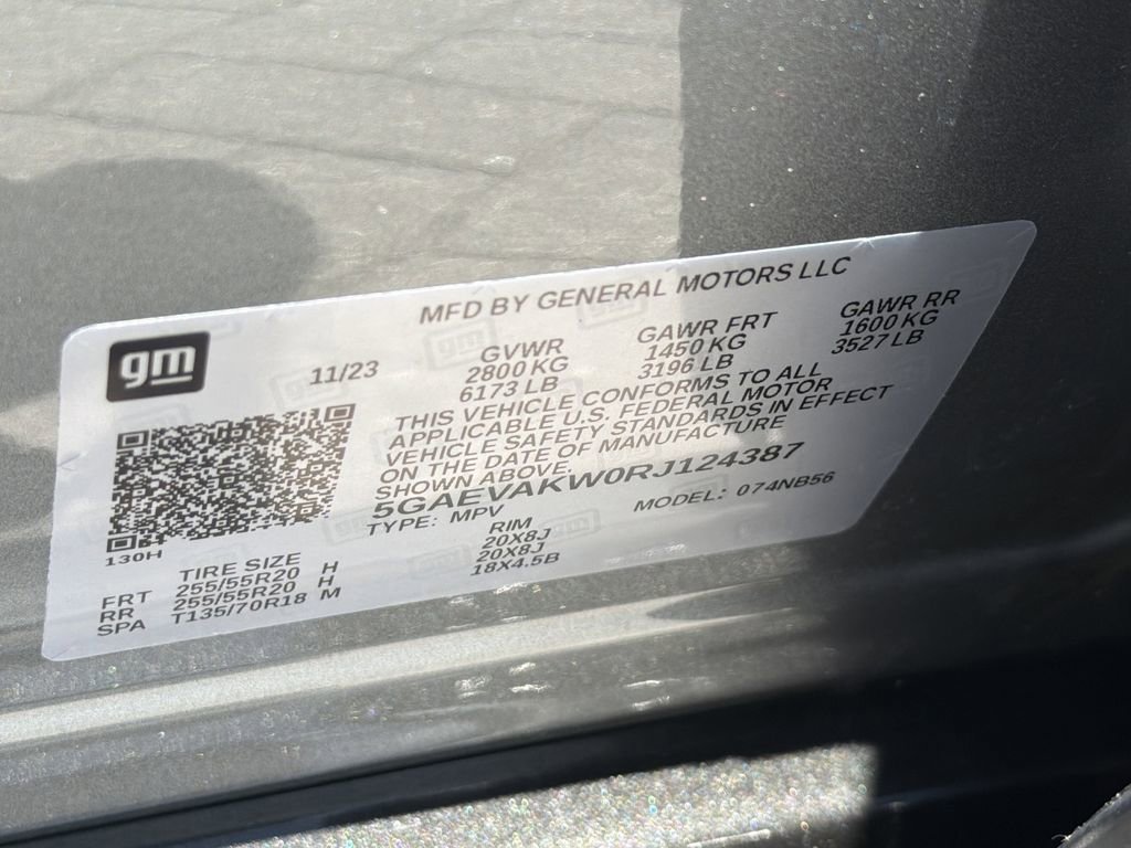 Used 2024 Moonstone Gray Metallic Buick Essence image 33