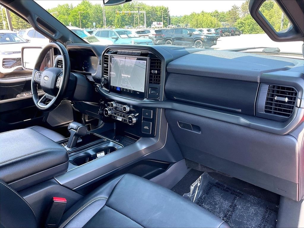 Used 2024 Red Ford XLT image 13
