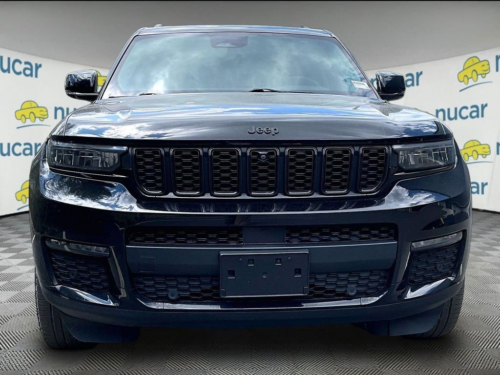 Used 2023 Black Jeep Limited image 2