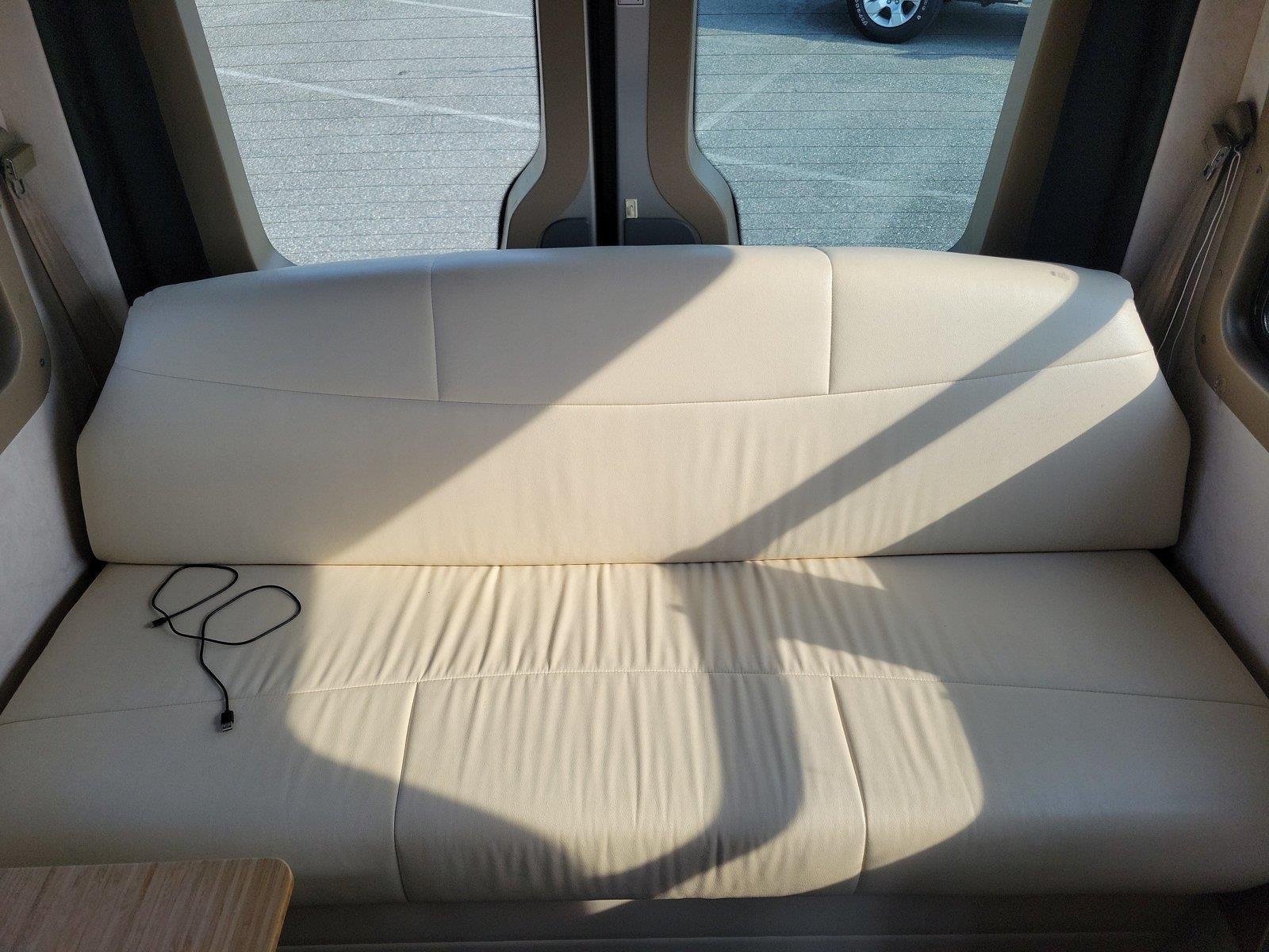 Used 2017  Mercedes-Benz 3500 HIGH ROOF V6 image 16