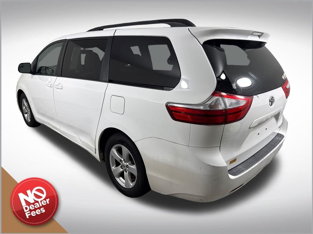 2015 Toyota Sienna LE - Photo 6