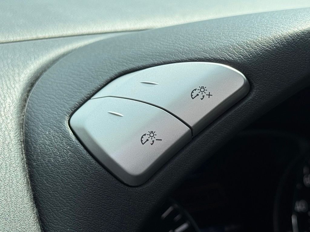 Used 2019 Black Nissan SL image 23