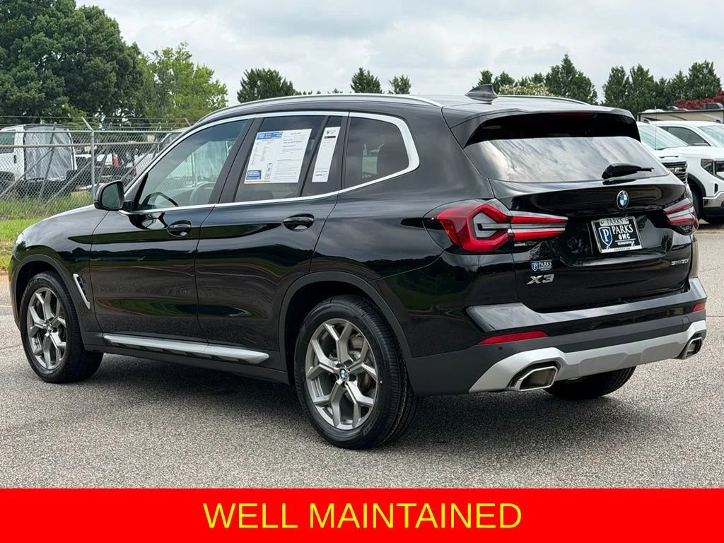 Used 2023 Black BMW sDrive30i image 3