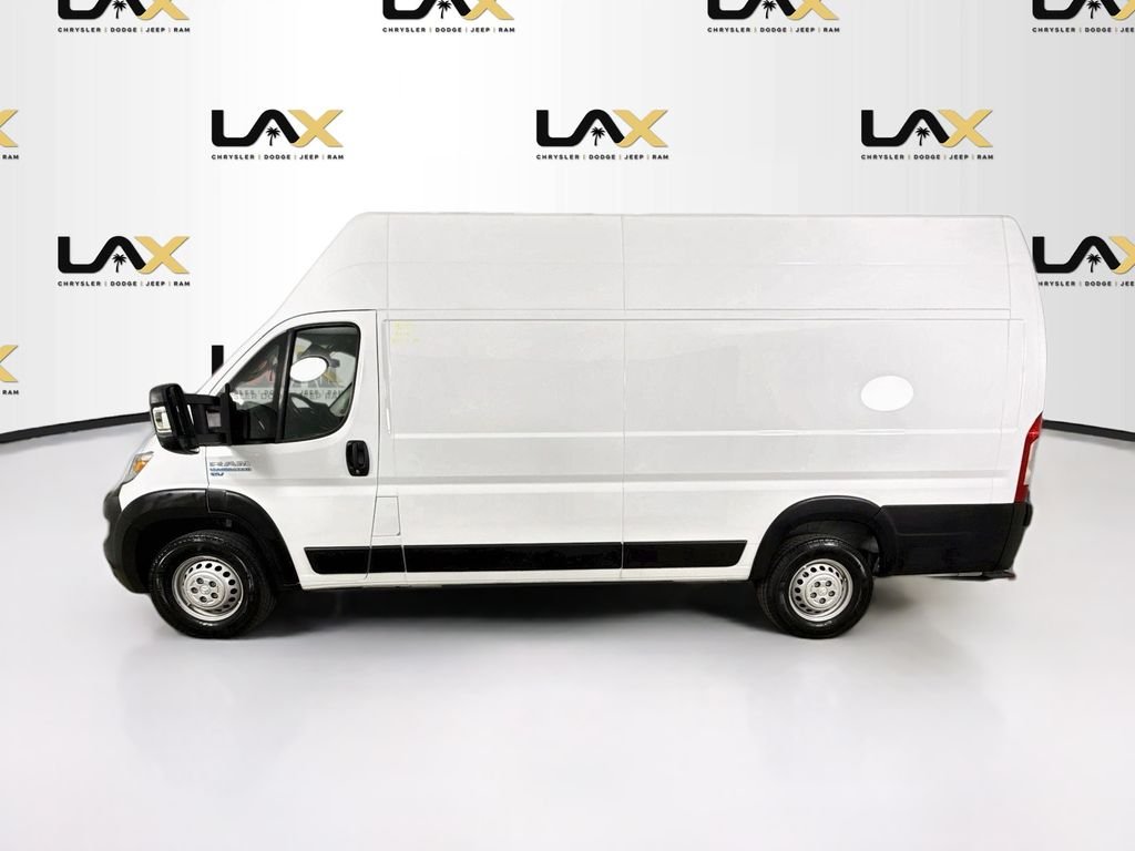 Used 2024 White Ram Super High Roof image 4