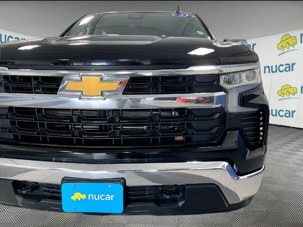 Used 2023 Black Chevrolet LT image 32