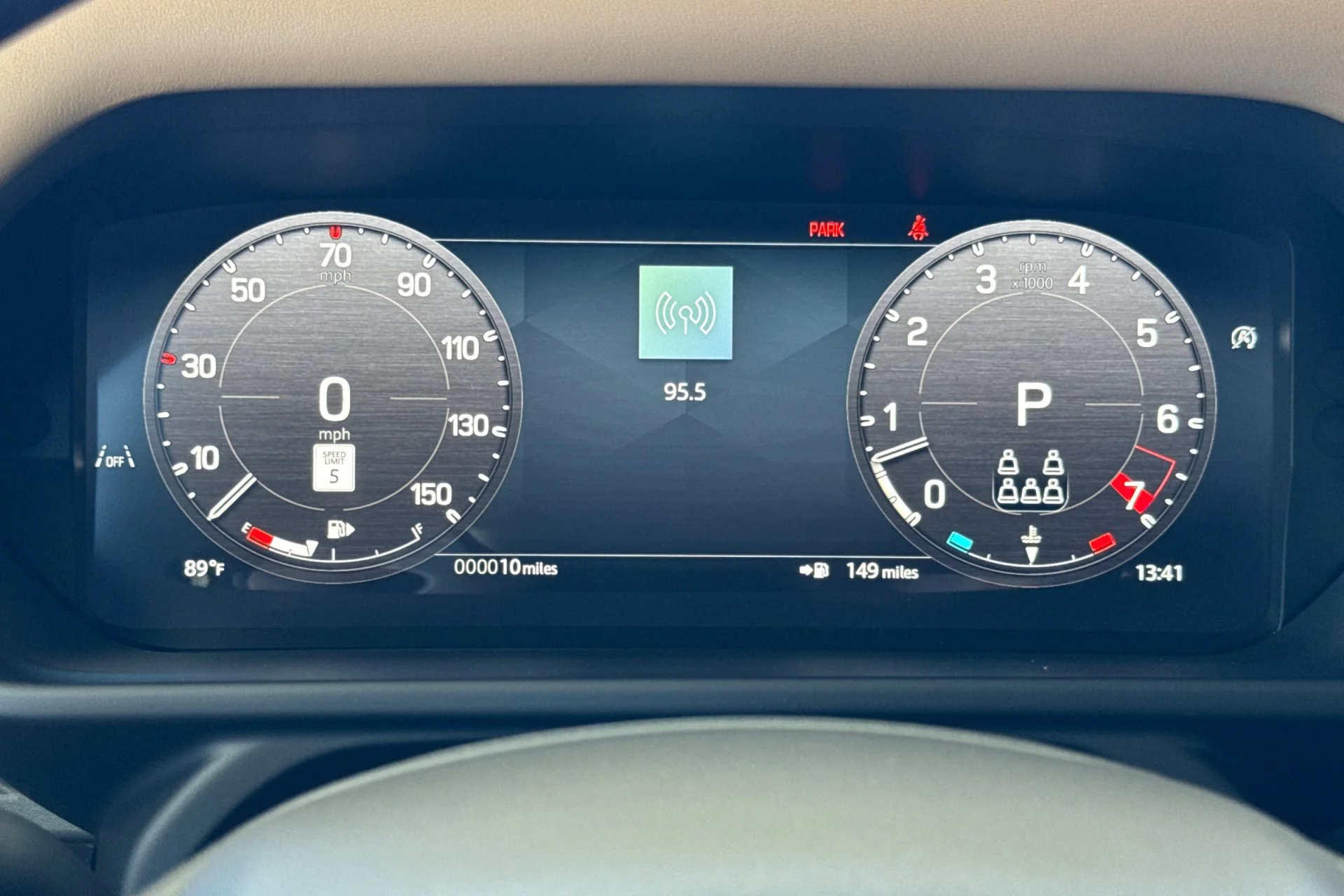 New 2026 Carpathian Grey Land Rover X-Dynamic SE image 28