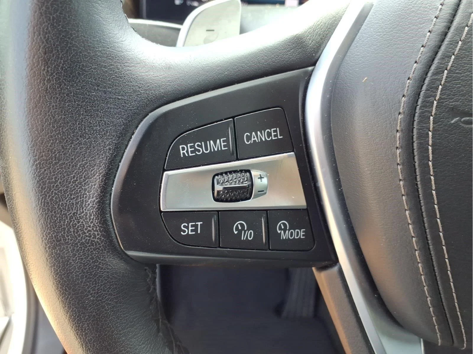 Used 2026 Alpine White BMW sDrive40i image 23