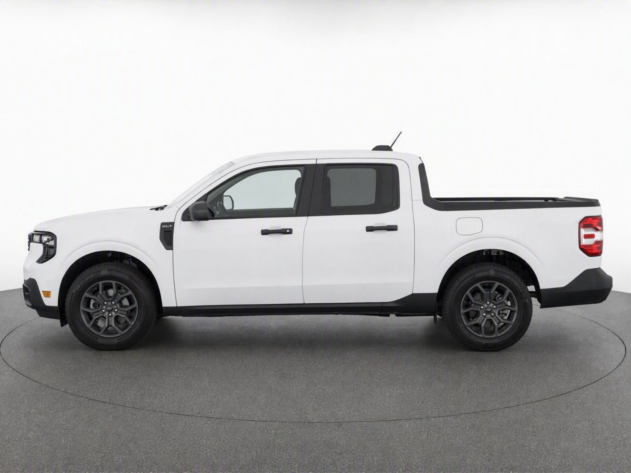 Used 2026 OXFORD WHITE Ford XLT image 6