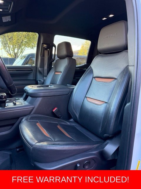 Used 2022 White GMC AT4 image 9
