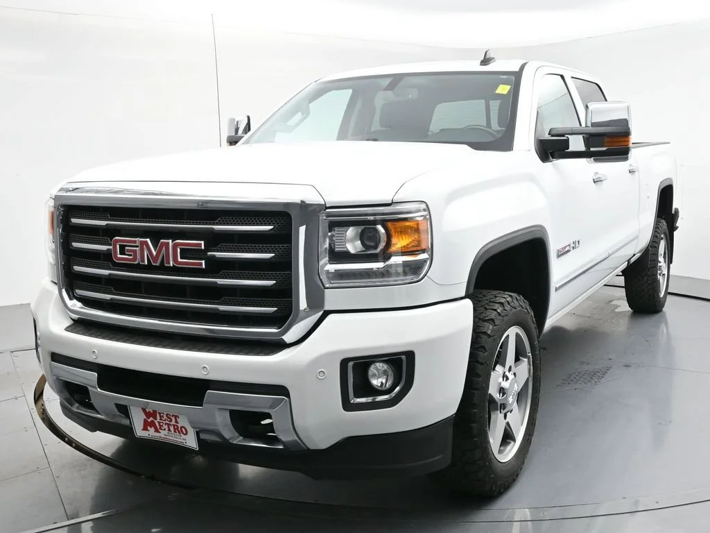Used 2016 GMC Sierra 2500HD SLT with VIN 1GT12TEGXGF234644 for sale in Monticello, Minnesota