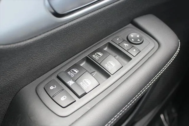 2026 Chrysler Pacifica Limited - Photo 23
