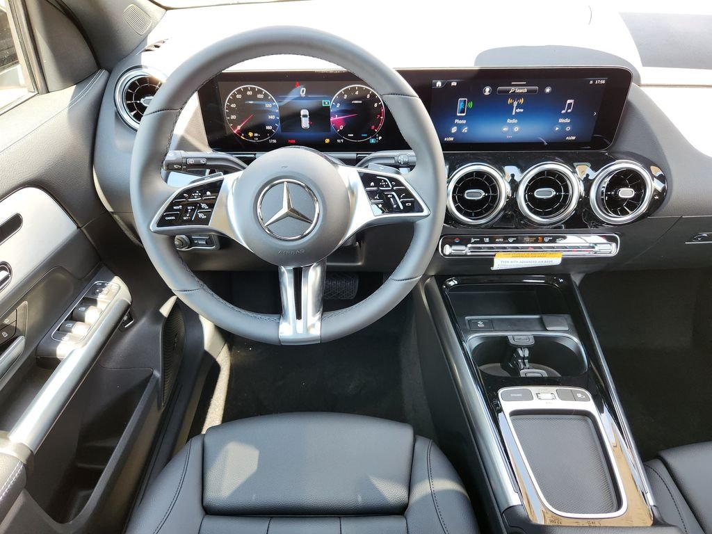 New 2026 Polar White Mercedes-Benz GLA 250 4MATIC® image 17