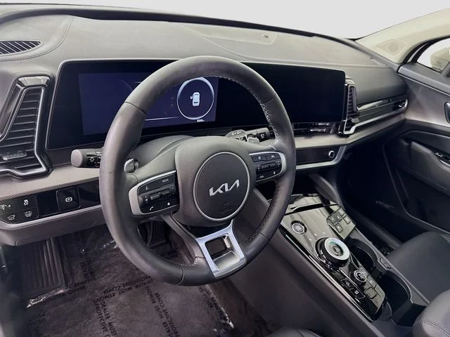 Used 2025 White Kia SX-Prestige image 9