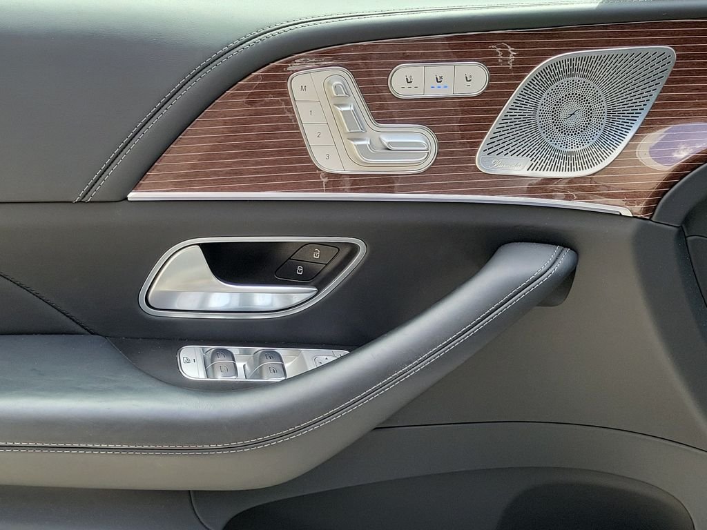 Certified Used 2023 Silver Mercedes-Benz Maybach GLS 600 image 21