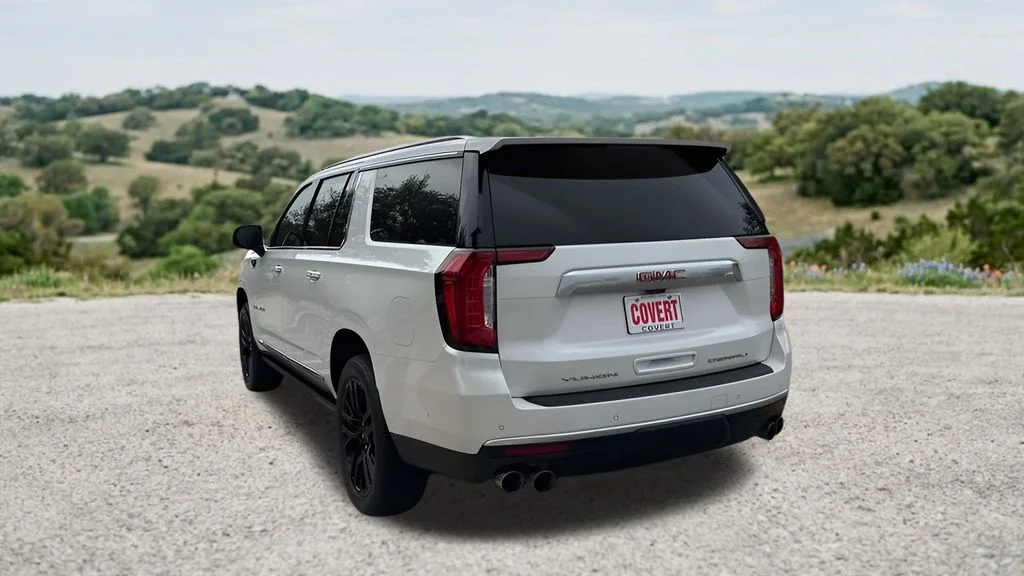 Used 2023 White GMC Denali image 7