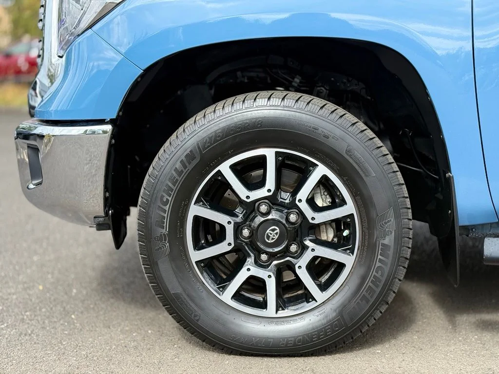 Used 2019 Blue Toyota SR5 image 9
