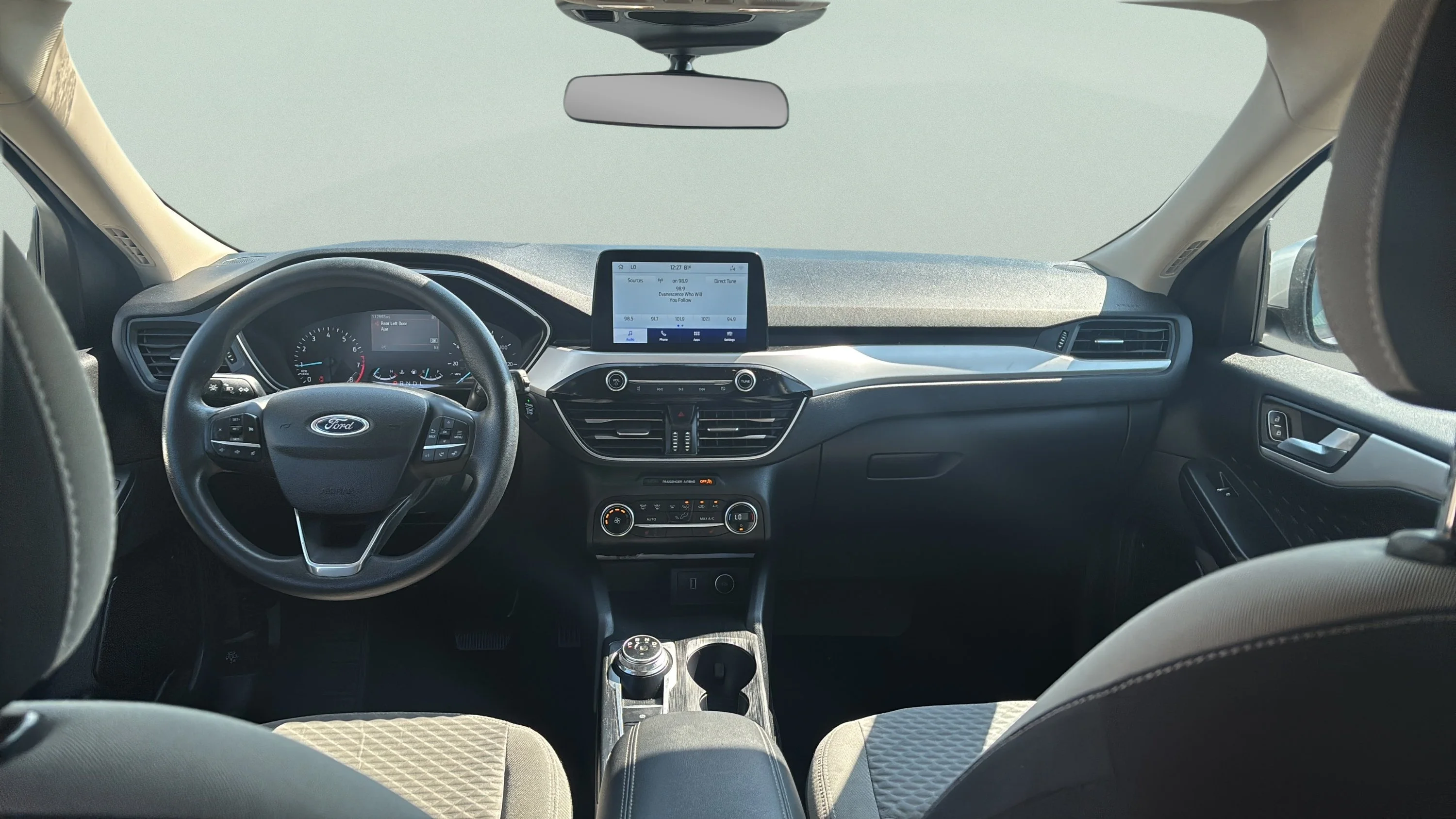 Used 2020 Silver Ford SE FWD image 9