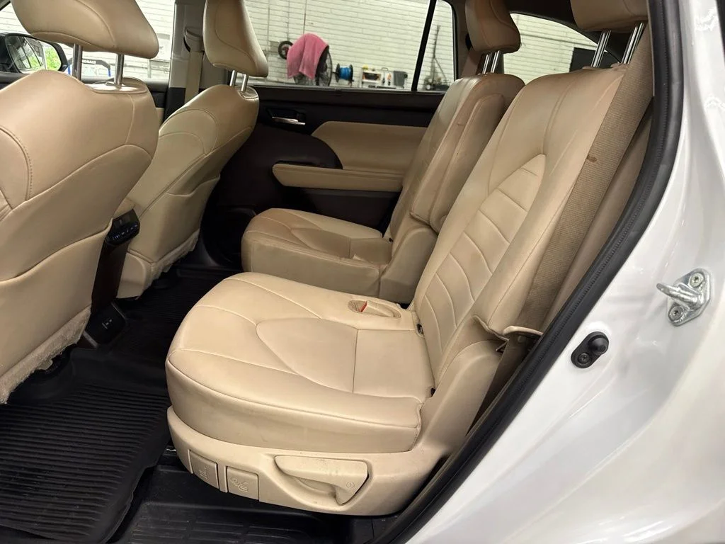Used 2022 Beige Toyota XLE image 14