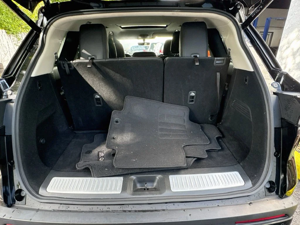 Certified Used 2023 Black INFINITI PURE image 27