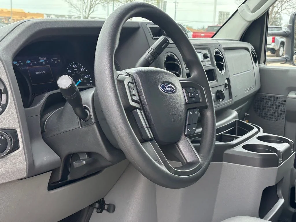 2024 Ford E-Series Cutaway Base - Photo 6