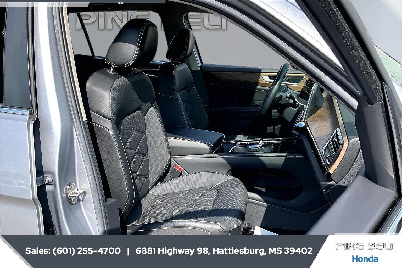 Used 2024 Silver Mist Metallic Volkswagen 2.0T SE w/Technology image 6