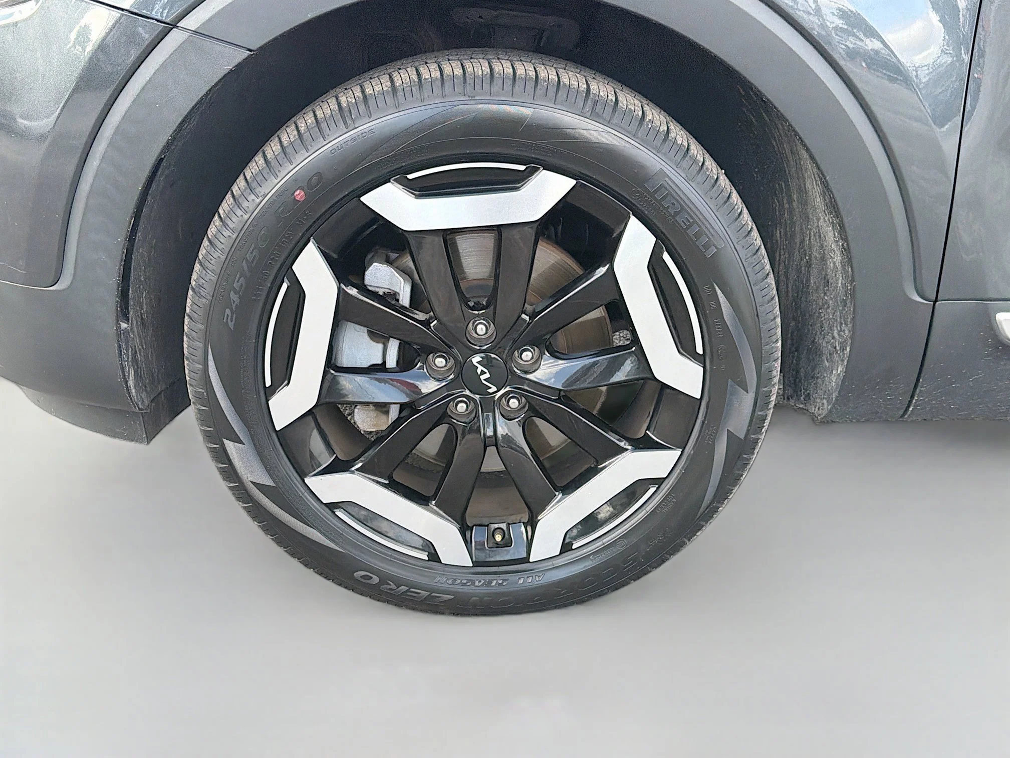 Used 2024 Gravity Gray Kia S image 40