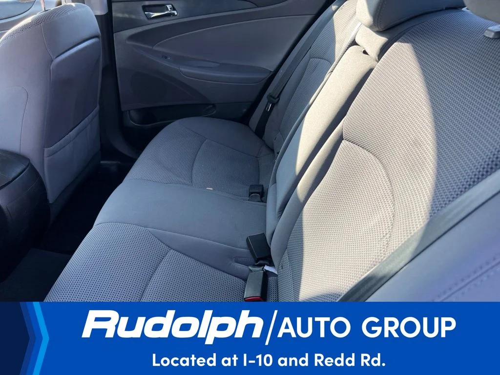 Used 2013 Gray Hyundai GLS image 10