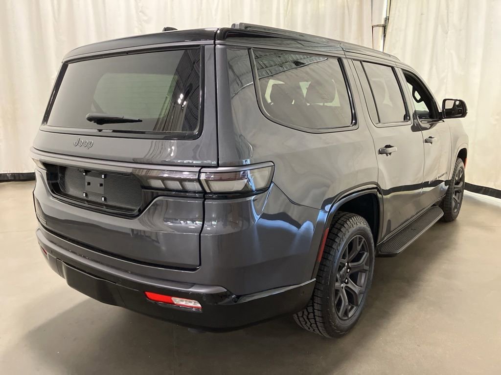 New 2026 Baltic-Gray Metallic Clear-Coat Exterior Paint Jeep Upland image 30