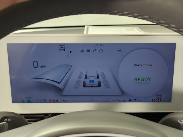 Certified Used 2024 White Hyundai SEL image 22