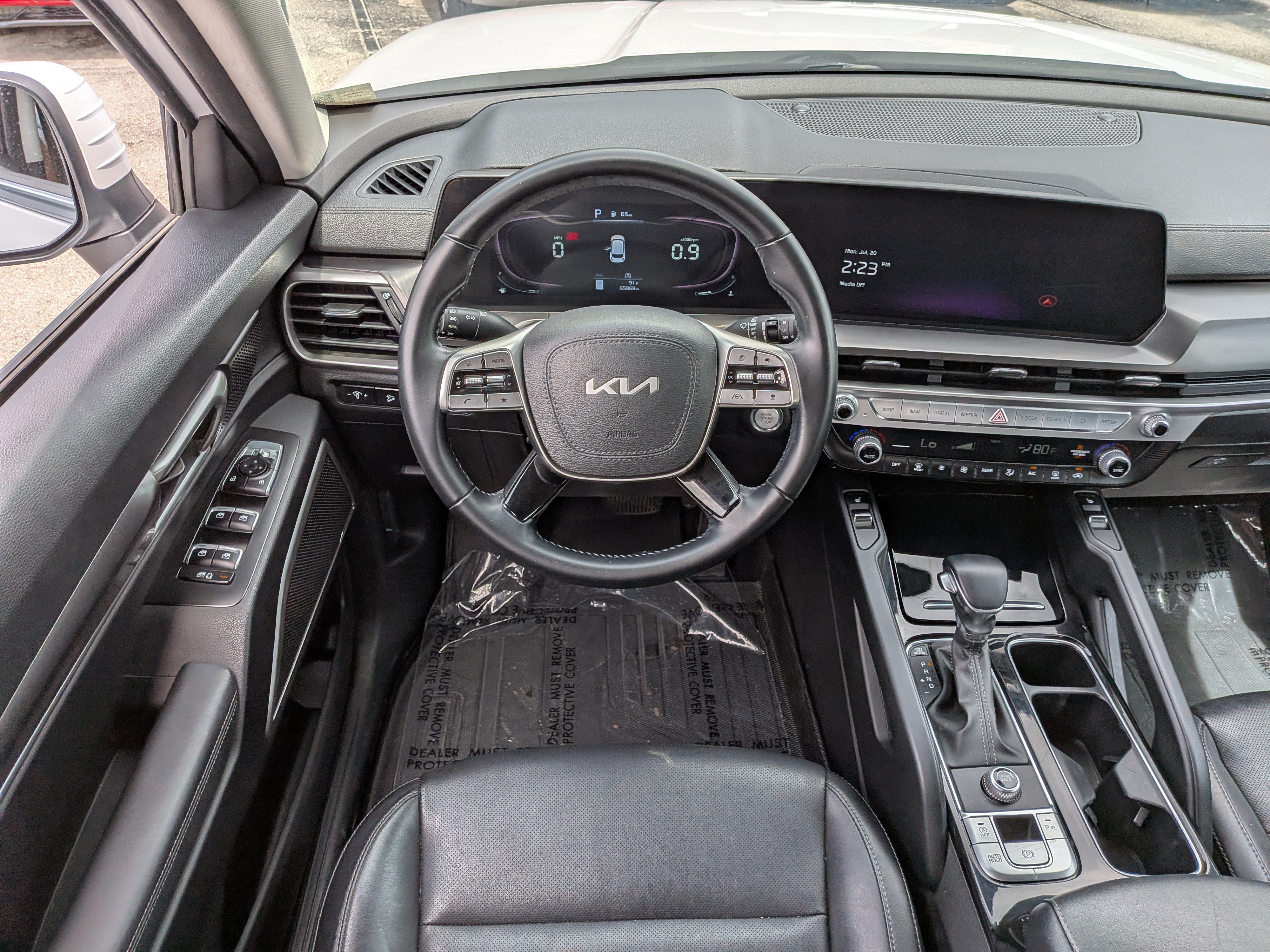 Used 2023 Glacial White Pearl Kia S image 18