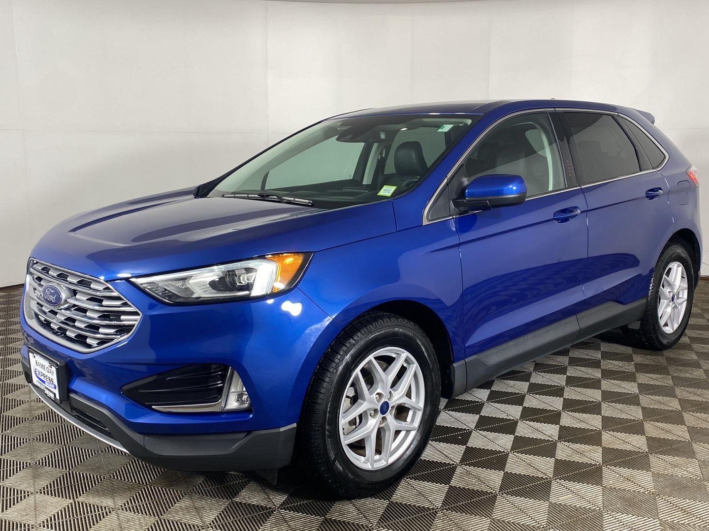 Used 2021 Blue Metallic Ford SEL image 24