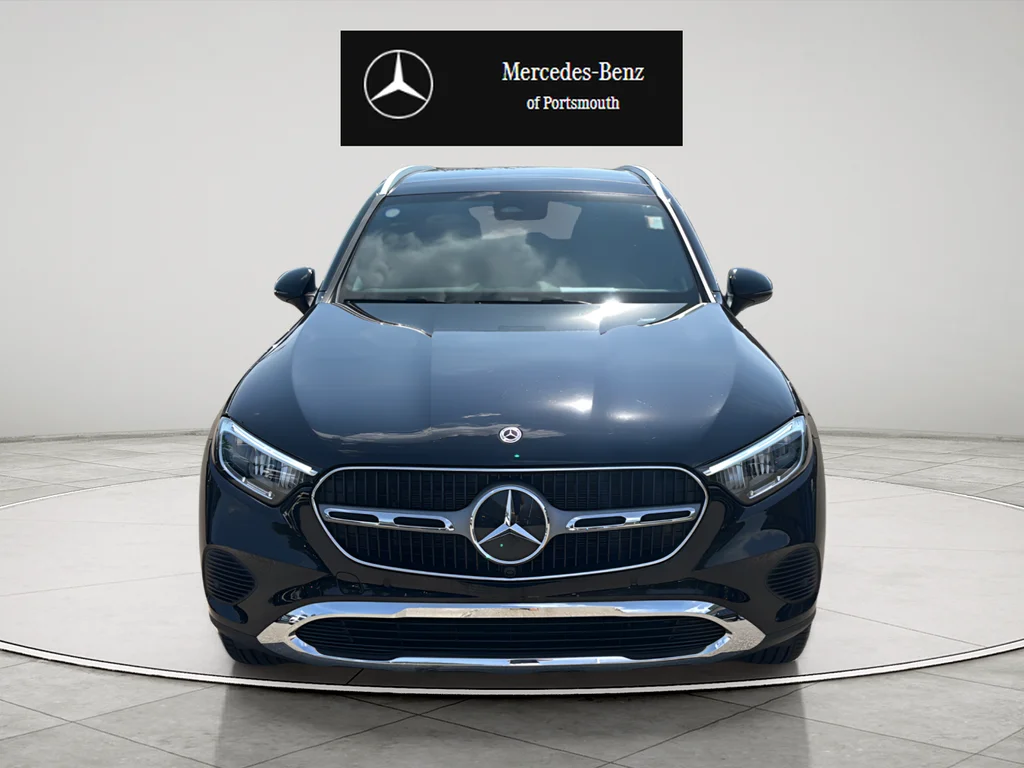 Certified Used 2026 Black Mercedes-Benz GLC 300 image 8