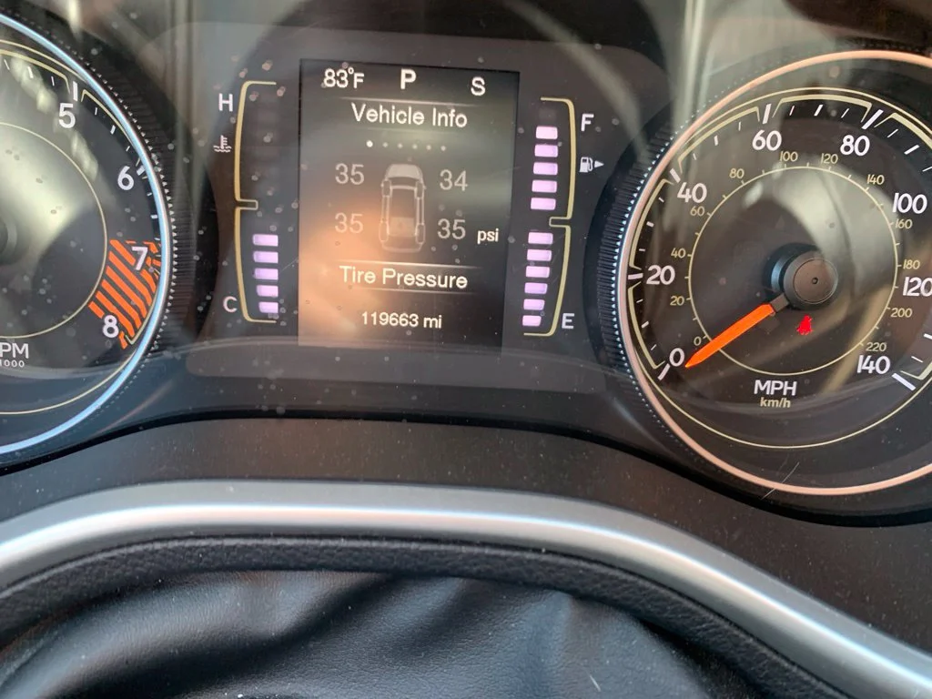 Used 2015 Beige Jeep Latitude image 31