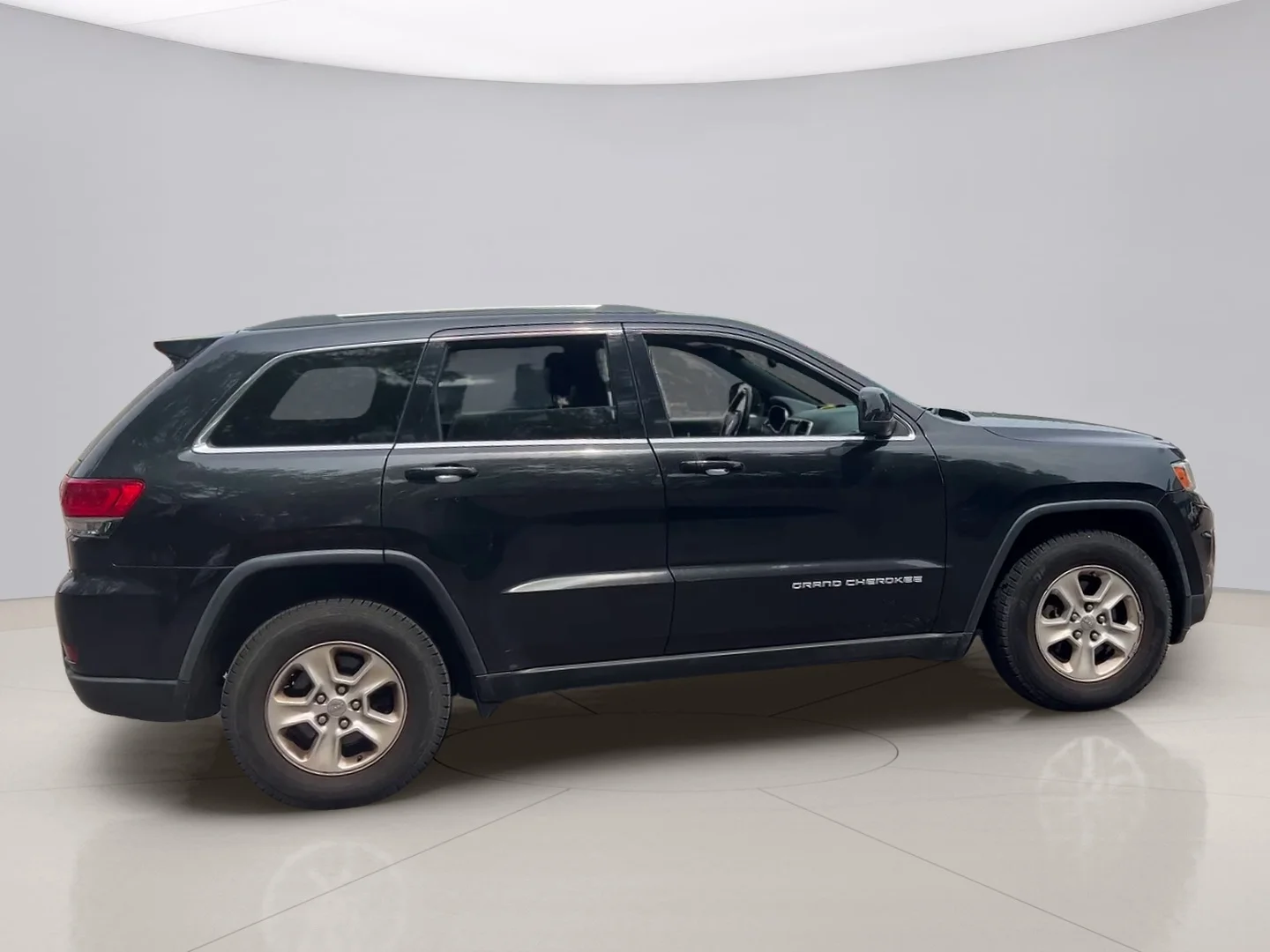 Used 2014 Gray Jeep LAREDO 4WD image 6