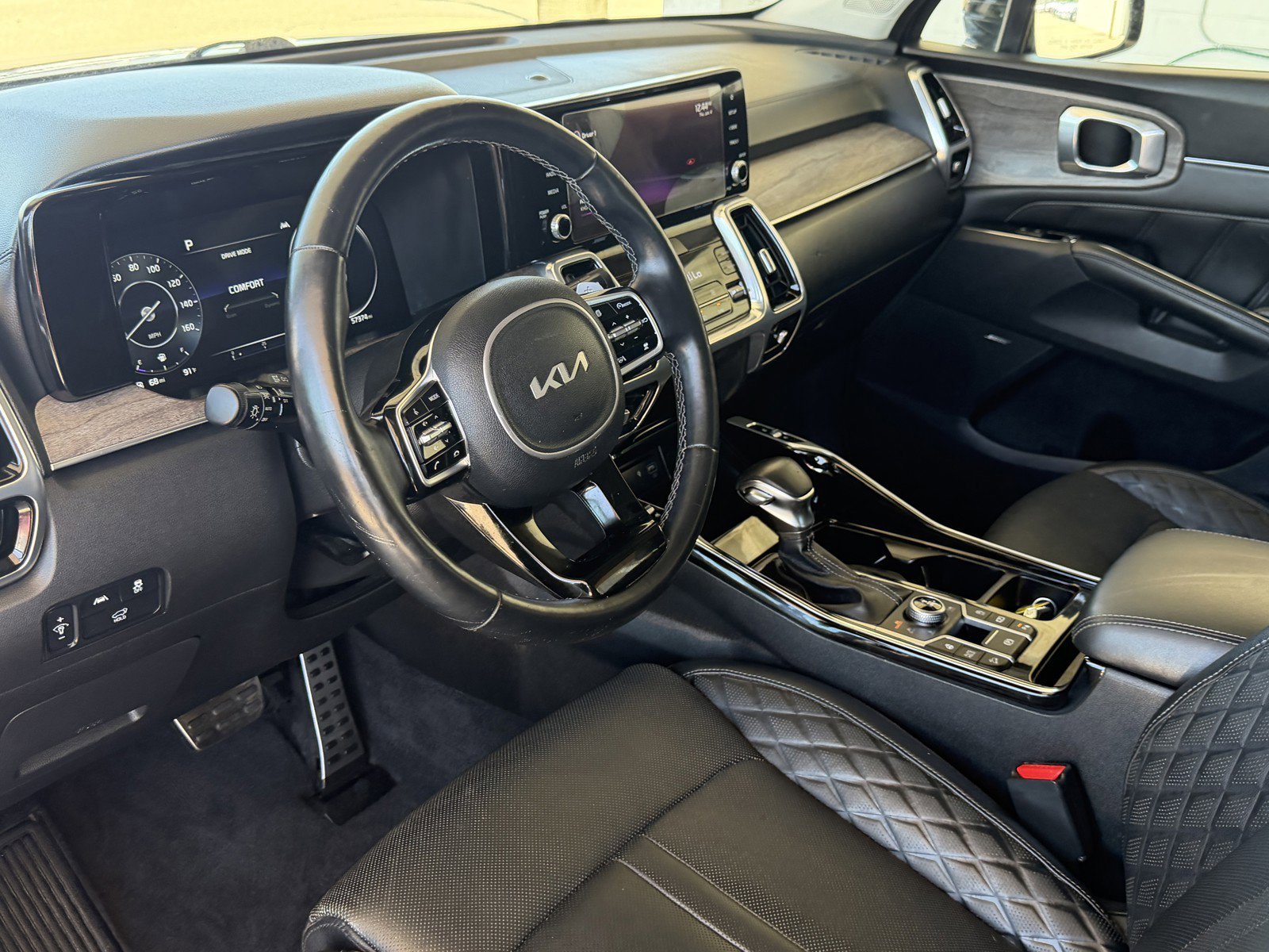 Used 2022 Everlasting Silver Kia X-Line SX Prestige image 20