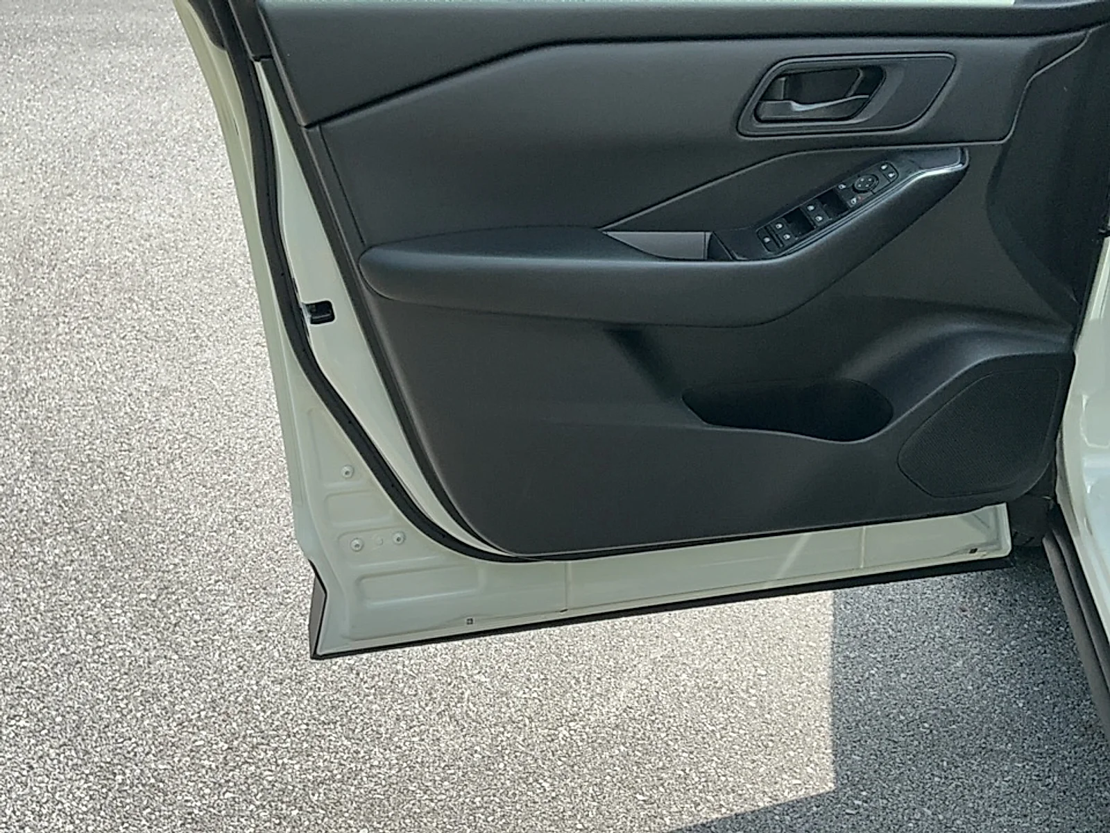 Used 2024  Nissan S Intelligent AWD image 6