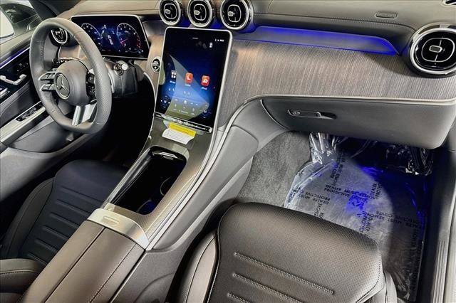 New 2026 Polar White Mercedes-Benz GLC 300 image 55