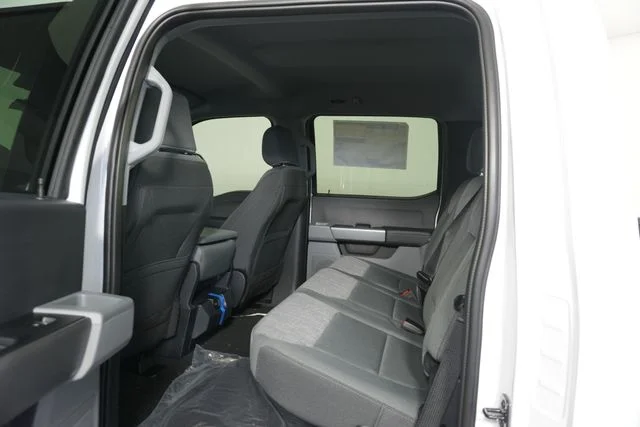 New 2026 Oxford White Ford F-350® XLT image 25