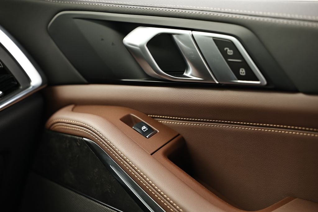 New 2026 Skyscraper Grey Metallic BMW xDrive40i image 43