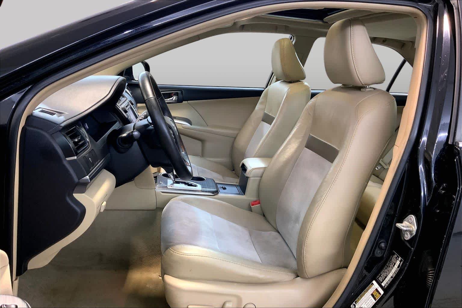 Used 2012 Attitude Black Metallic Toyota XLE image 7