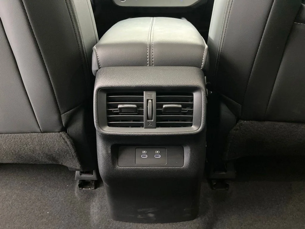 Used 2025 Blue Nissan SL image 17