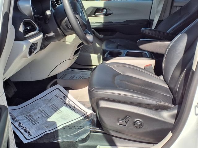 Used 2024 White Chrysler Touring L image 16