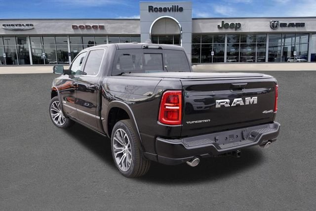 New 2026 Diamond Black Crystal Pearl-Coat Exterior Paint RAM Tungsten image 5