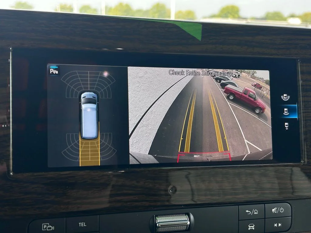 New 2026 Obsidian Black Mercedes-Benz Discovery Touring image 24