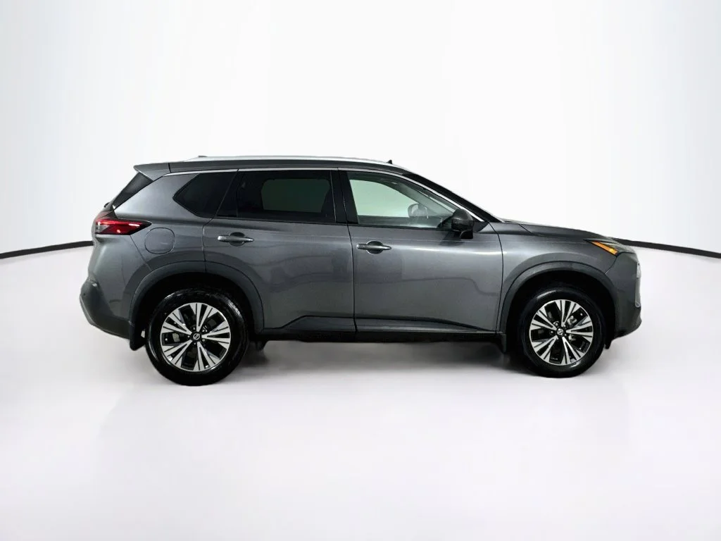 Used 2021 Gun Metallic Nissan SV image 8
