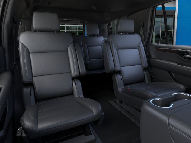 2027 Chevrolet Tahoe Z71 - Photo 18